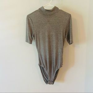 Enough About Me Sz M Bare Back Short Sleeve Body suit in Grey